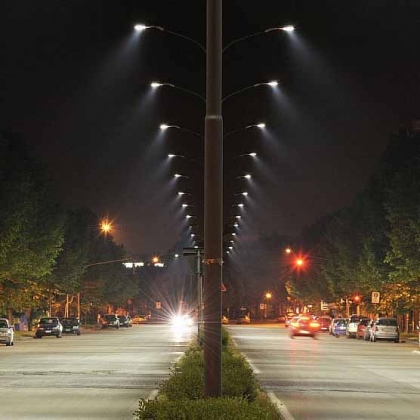 В Германии и Австрии к 2012 году предполагают перейти на светодиодные светильники для освещения улиц