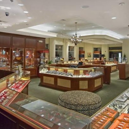 Освещение ювелирного магазина LaViano Jewelers, Энглевуд, Нью-Джерси, США в рубрике 